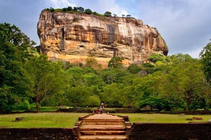 Sigiriya & Dambulla Day Tour From Colombo - Image 2