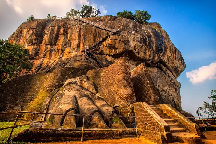 Sigiriya Day Tour from Colombo with Hotel Pick up - Image 2