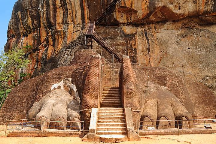 Sigiriya Day Tour with all included - Image 5