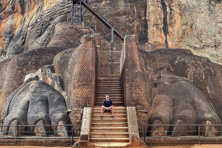Sigiriya Rock Fortress and Dambulla Cave Temples Private Day Trip - Image 3
