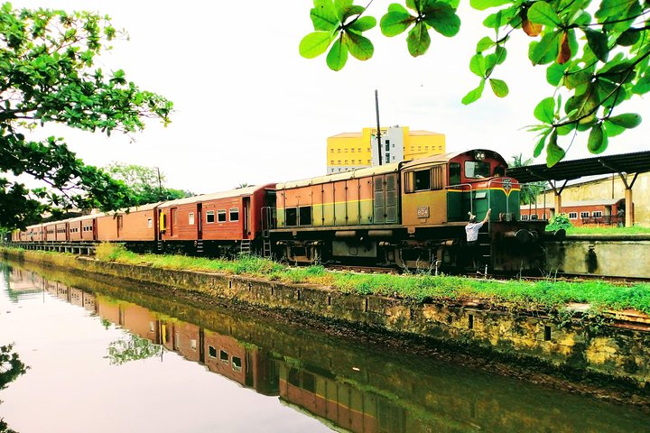 Sri lanka Local Tours - Customized Tour Package, 10 Days - Image 1
