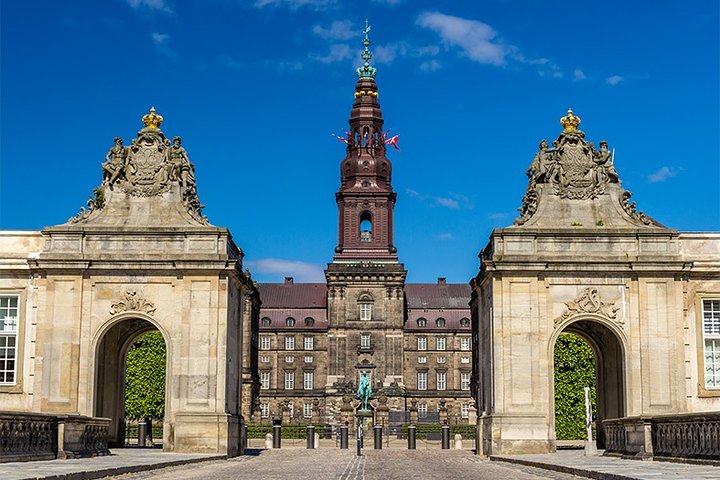 Copenhagen and Northern Zealand with Hamlet Castle - Image 5