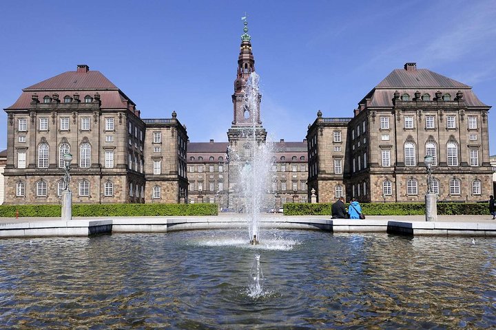 Join-in Shore Excursion: Copenhagen Panoramic Tour - Image 1