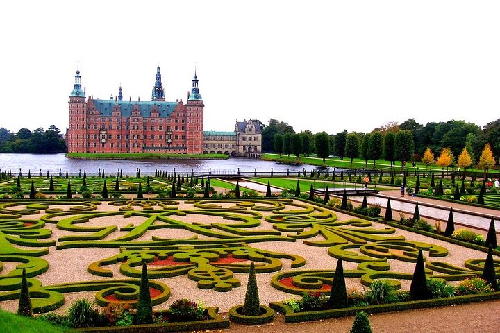 Private Shore Excursion: Highlights of Copenhagen and North Zealand - Image 1