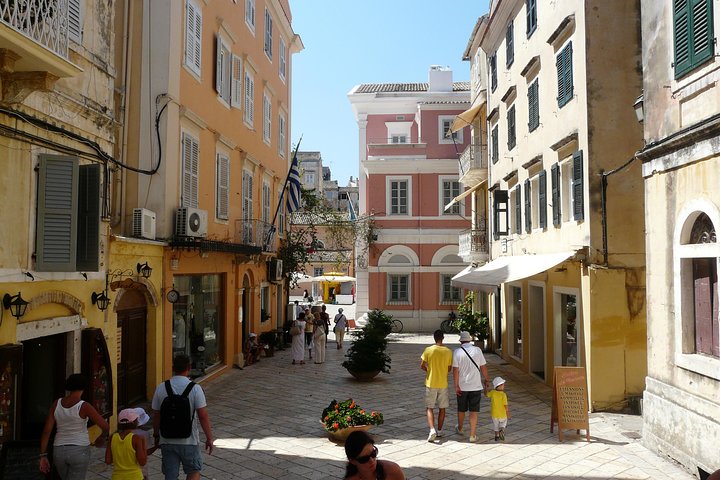 Accessible Corfu-Achilleion Palace & City Tour - Image 1