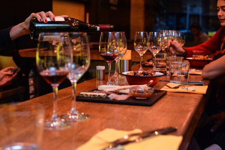 Have a taste of Greece wine and dine tour - Image 4