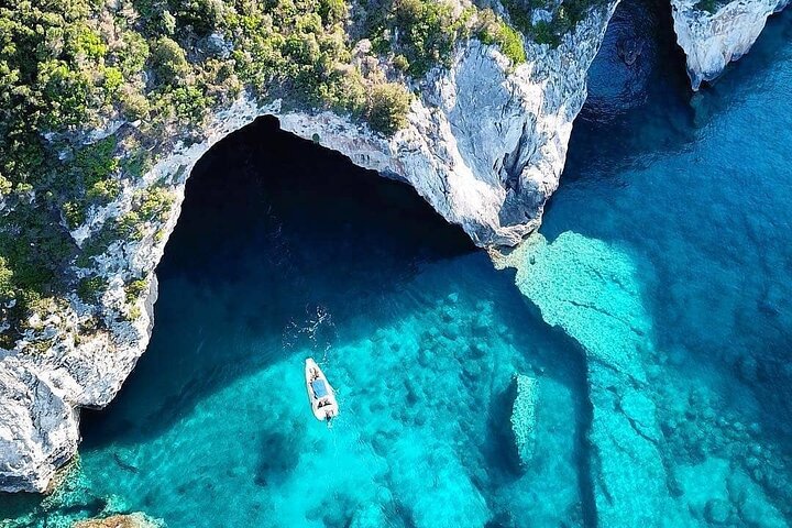 Luxury Private Cruise to Paxos, Antipaxos & Blue Caves with Lunch - Image 2
