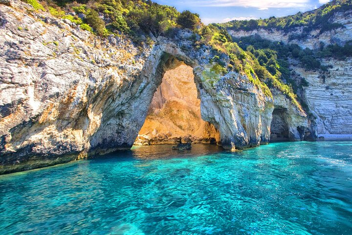 Luxury Private Cruise to Paxos, Antipaxos & Blue Caves with Lunch - Image 4