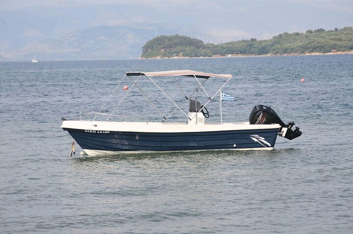 Motor boat hire in corfu Man 5,25. - Image 3