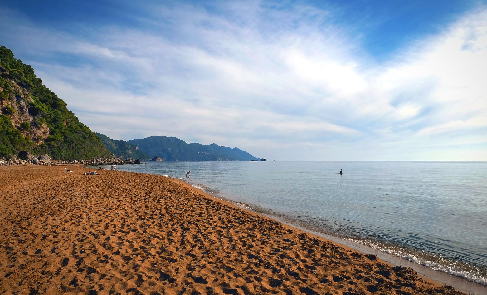 Private Glyfada Beach Escape - Image 1