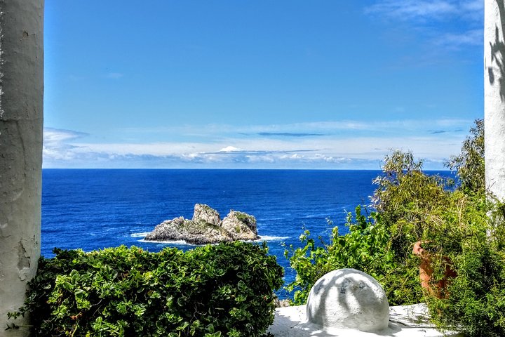 Private tour to Palaiokastritsa beach and Lakwnes village - Image 3