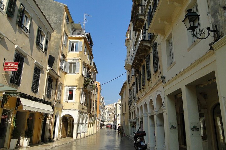 Walking Guided Shore Excursion of the Old Corfu Town - Image 3