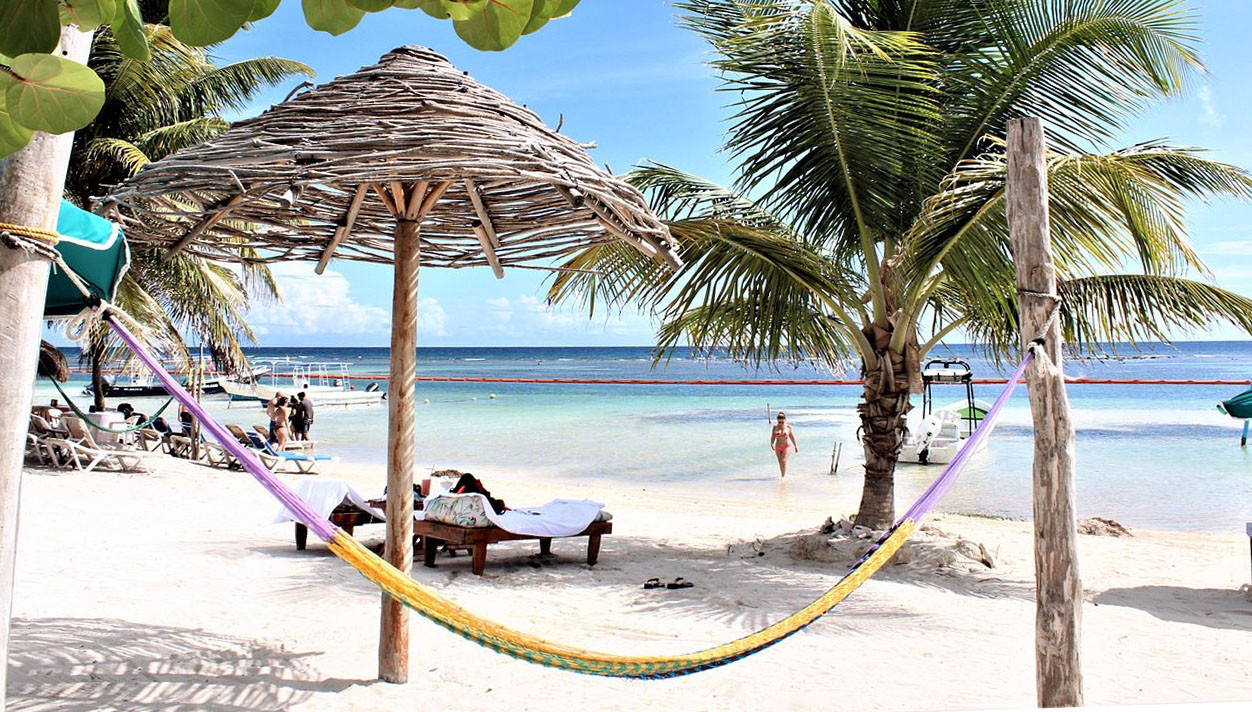 Nacional Beach Club - Image 1