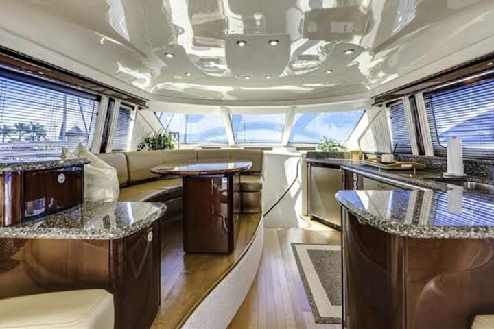 60 ft Sea Ray - Image 3