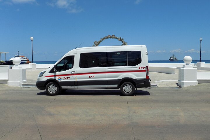 Beach day with food and drinks; and easy transportation in Cozumel - Image 4