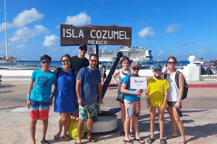 Cozumel: Private VIP Tour by Van (up to 12 passengers) - Image 1