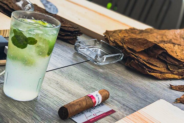 Cuban Cigar Master Class & Beach Break® with transfer - Image 5