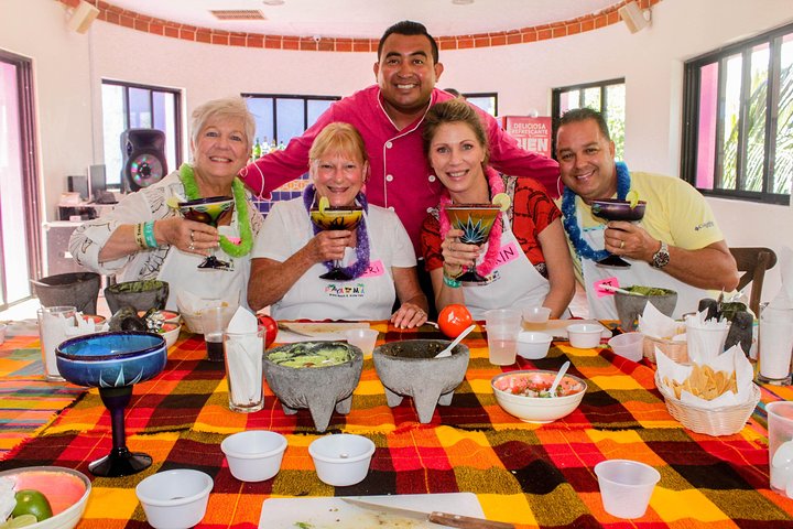 Dance & Salsas at Playa Mia with transfer - Image 2