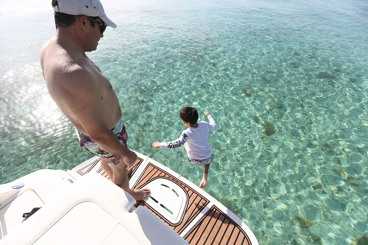 El Cielo Snorkeling by Private Boat and Lunch - Image 4