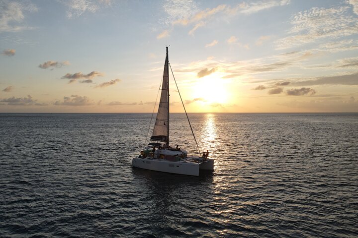 Lagoon 39ft Private Catamaran 3hr - Sunset Sail  - Image 5