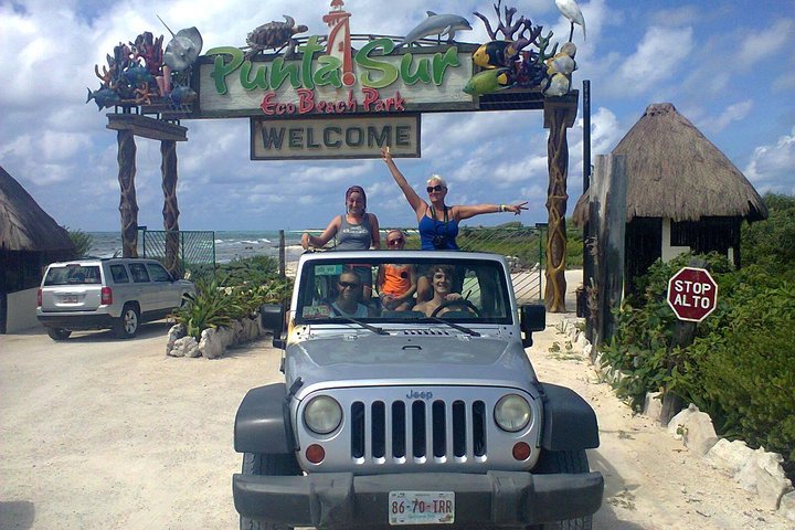 Private Jeep Excursion in Cozumel with Lunch and Snorkeling - Image 1