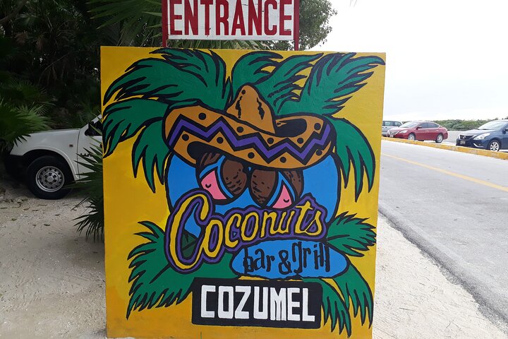 Tacos and Private Bar Hop Tour in Cozumel - Image 4