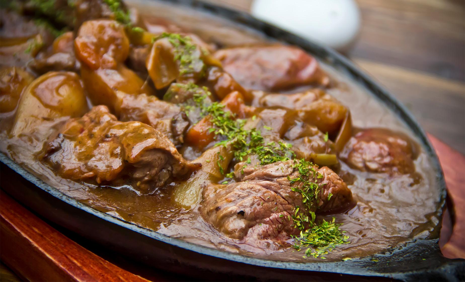 Private Borsch and Beef Stroganoff Cooking Class - Image 1