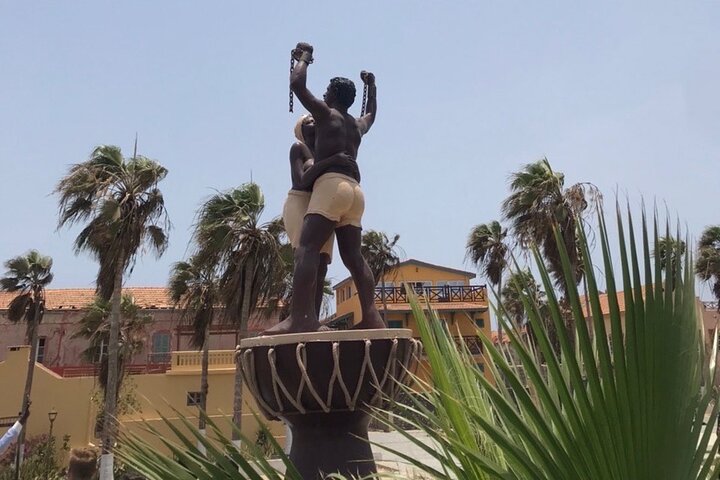 Explore Dakar and Gorée Island full day  - Image 3
