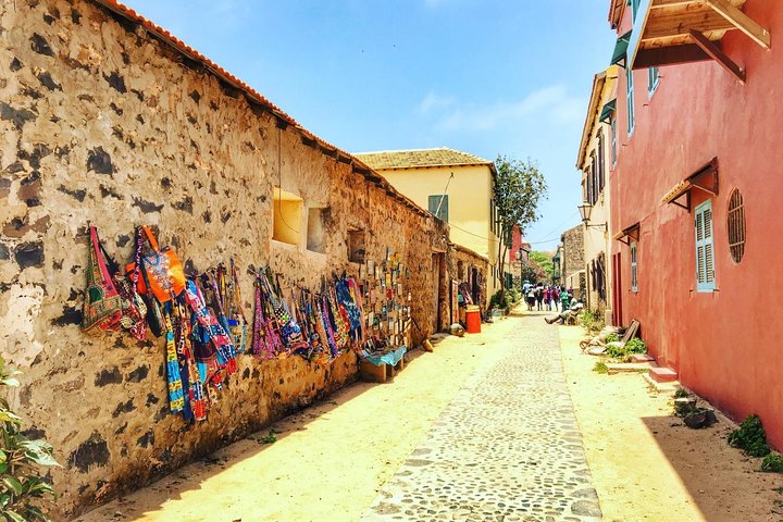 Gorée visit - 1/2 day - Image 1