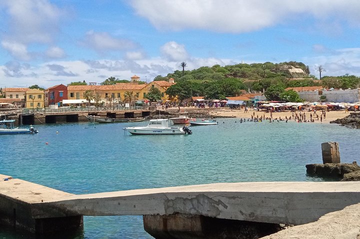 Half Day Tour : Explore Goree island - Image 1