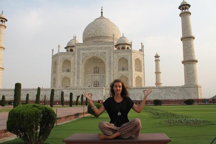 From Delhi: Taj Mahal Sunrise Tour and on return back Old Delhi Walking Tour - Image 5