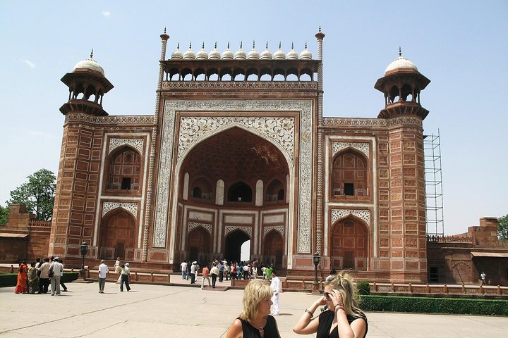 From Delhi to Taj Mahal with Skip-the-Line Entrance . - Image 5