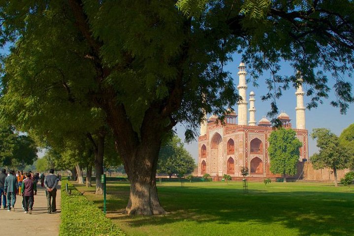 Full Day Agra tour with cultural and fun activities from Delhi by Car - Image 3