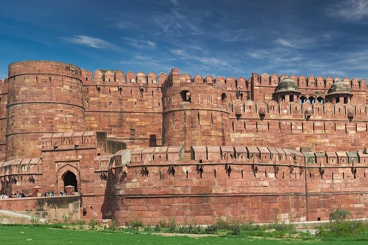 Private Day Tour of Taj Mahal and Agra Fort From Delhi By Car - All Inclusive - Image 2