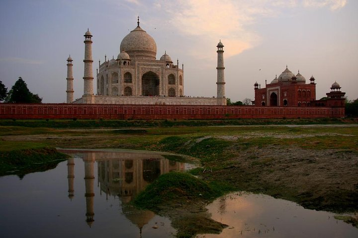 Private Day Trip To Taj Mahal & Agra Fort By Car From Delhi  - Image 3