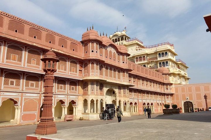 Private Jaipur City Tour from Delhi by Car - Image 3