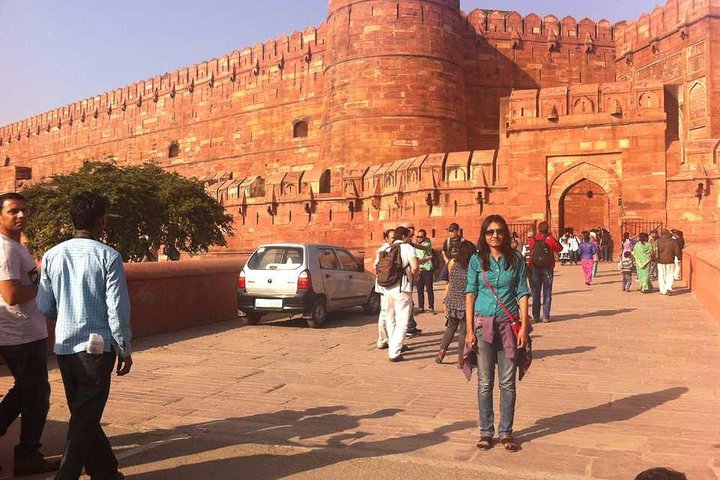  Same day From Delhi: Taj Mahal luxury Tour By High Speed Train  - Image 3