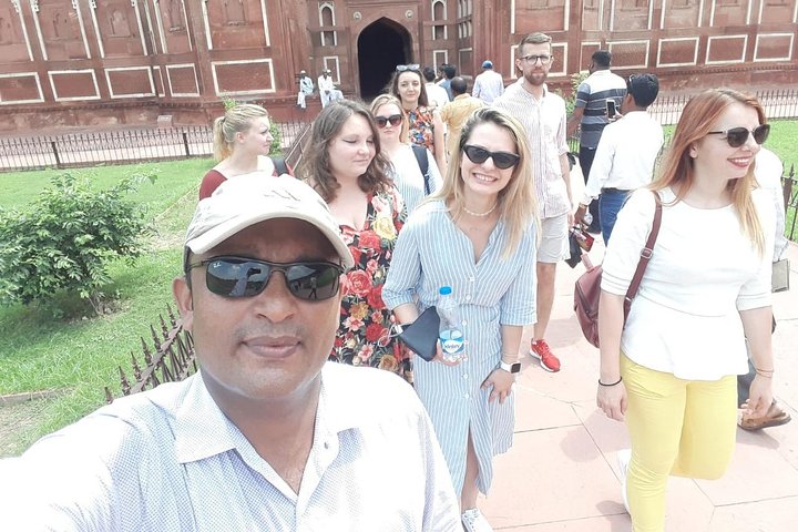 Same day Taj Mahal group tour All inclusive - Image 4