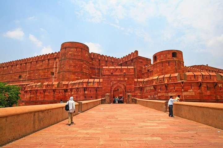 Same Day Taj Mahal Tour by Private Car from New Delhi - Image 1