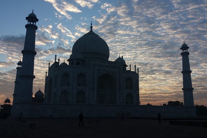 Same Day Taj Mahal Tour by Private Car from New Delhi - Image 5