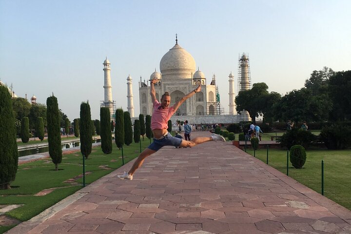 Same Day Taj Mahal Tour by Super Fast Train From Delhi - Image 1