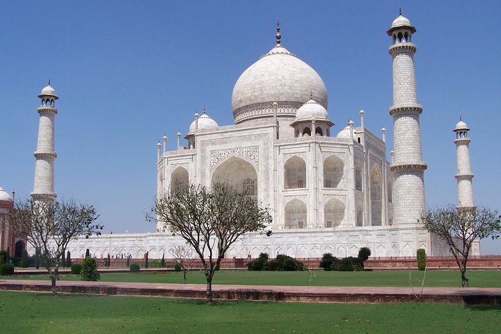 Same day Taj Mahal Tour from Delhi by Car with Lunch & Entry Fees - Image 2