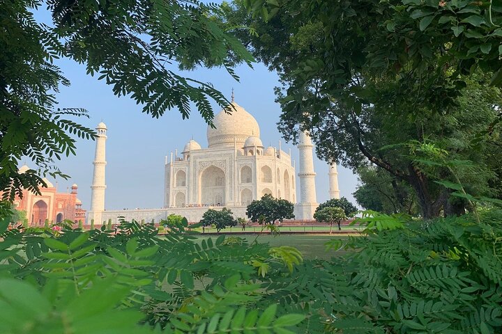 Same day Taj Mahal Tour from Delhi by Car with Lunch & Entry Fees - Image 1