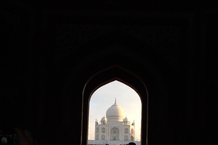 Taj Mahal Sunrise & Sunset Private 1 Day Tour from Delhi - Image 4