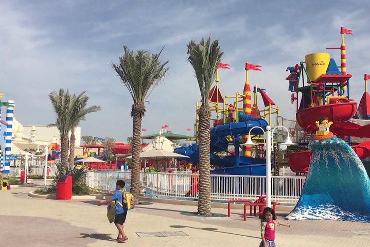 1 Day 1 Park (Motiongate or Legoland) with Private Transfer - Image 3