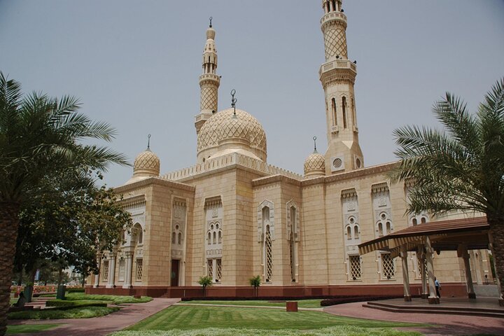 2-Days Dubai Combo City Tour with Dhow Cruise Dinner and Desert Safari - Image 2