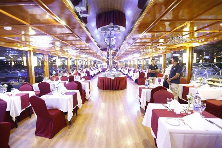 2 Hours Romantic Marina Cruise Dinner - Image 5