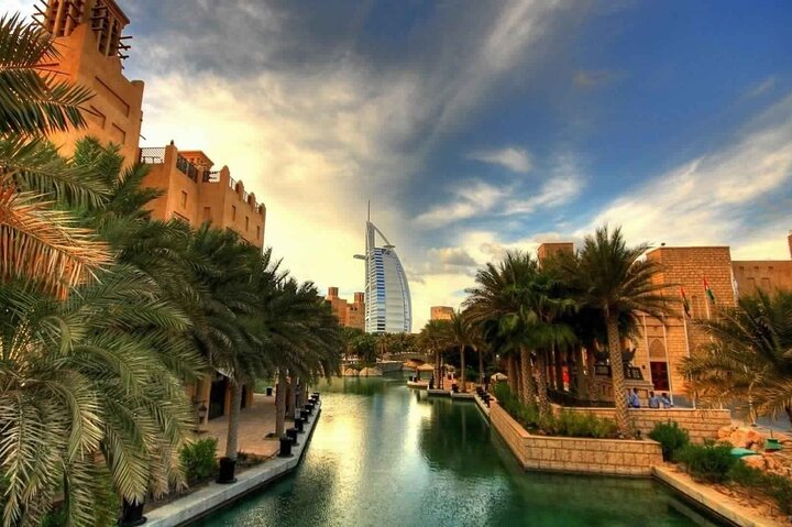 4-Day Private Dubai and Abu Dhabi Tour - Image 4