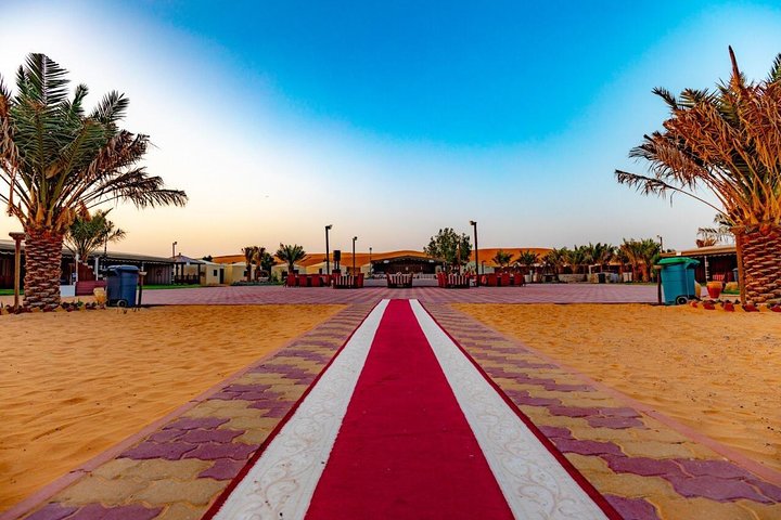 4x4 Red Dune Desert Safari, Luxury Camp, Sandboarding, Live Shows, BBQ Dinner - Image 4