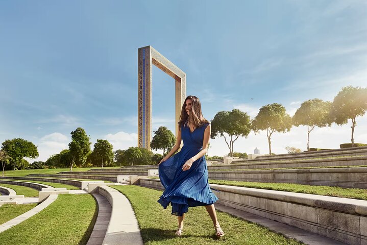 5 Hours Dubai Frame and Global Village Tour with Private Transfer - Image 1